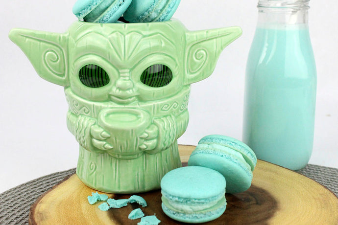 Make Blue Milk Mando Macarons To Share With Everyone