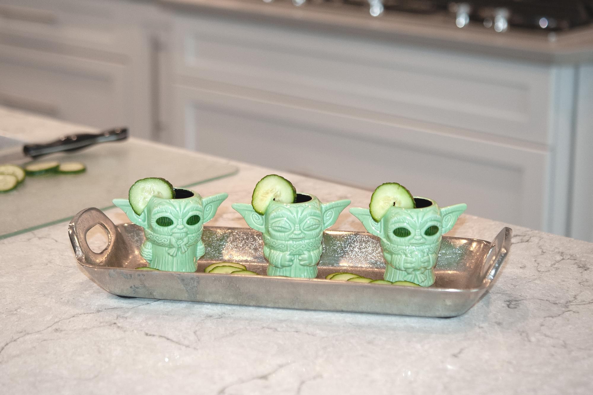 Star Wars: The Mandalorian Baby Yoda with Frog Geeki Tiki